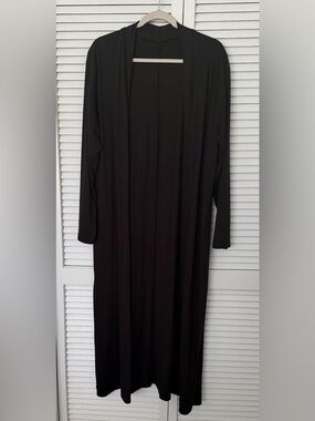 Classic Black Long Sleeve Women’s Duster